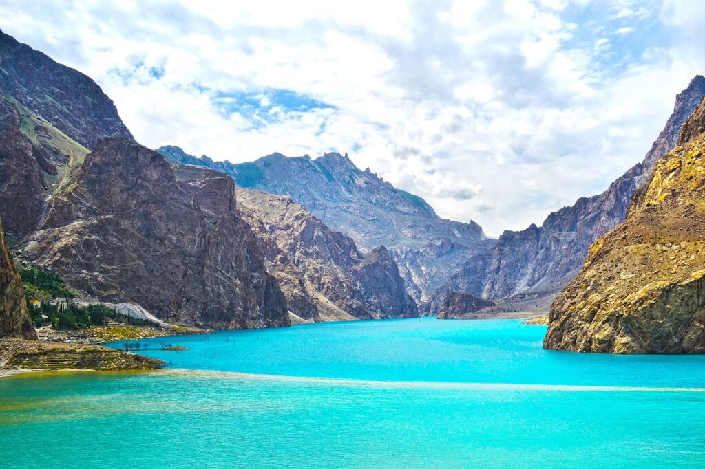 cheap tour packages for northern areas of pakistan