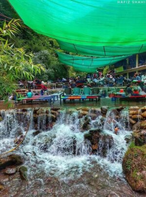kiwai waterfall naran road