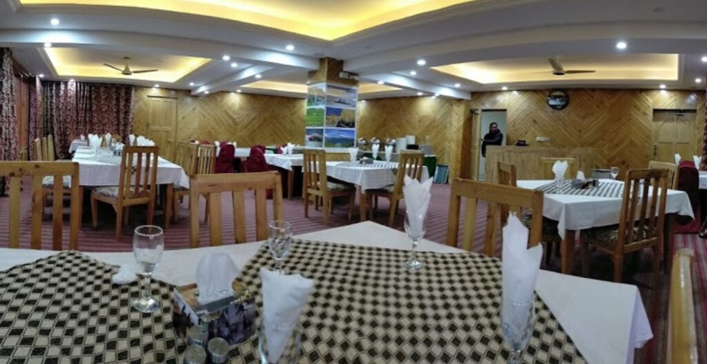 Himalaya Hotel Skardu cafe