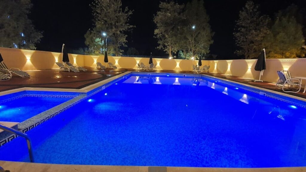 Millennium Hotel-pool
