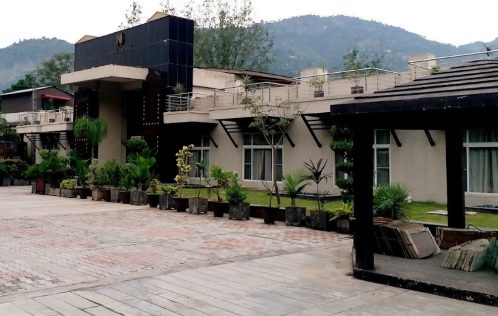 Neelam View Hotel front view
