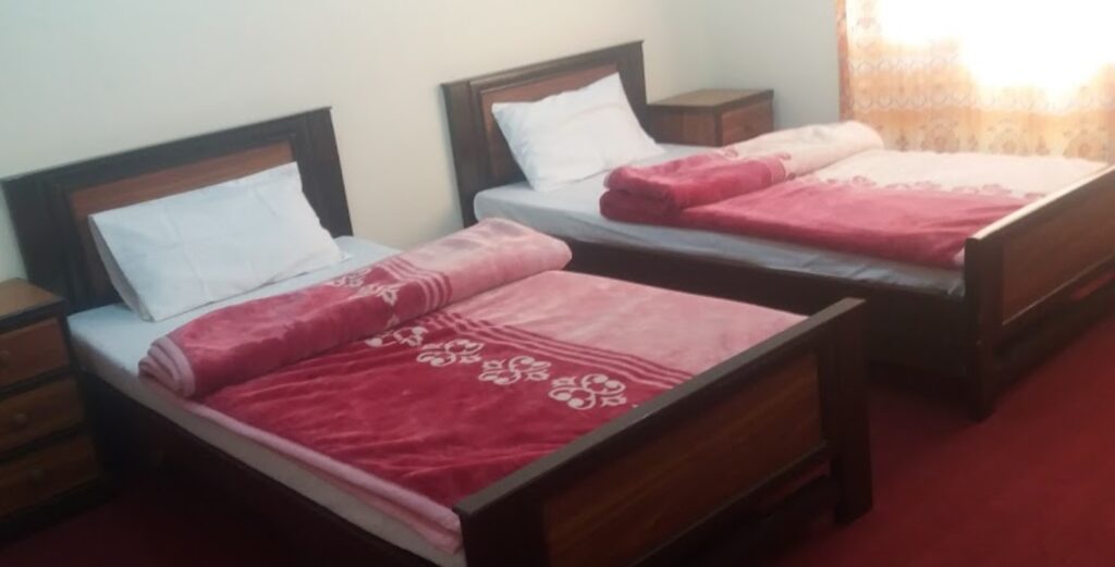 Shalimar Hotel bed room